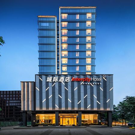 Intercity Hotel Guangzhou South Railway Station - Free Minibar Including Erdinger Weissbier المظهر الخارجي الصورة